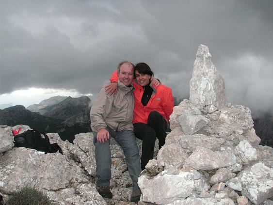 Cim amb la tempetad al darrera